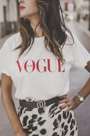 1 PC - VOGUE Letter Printed T-Shirt For Elegant Women