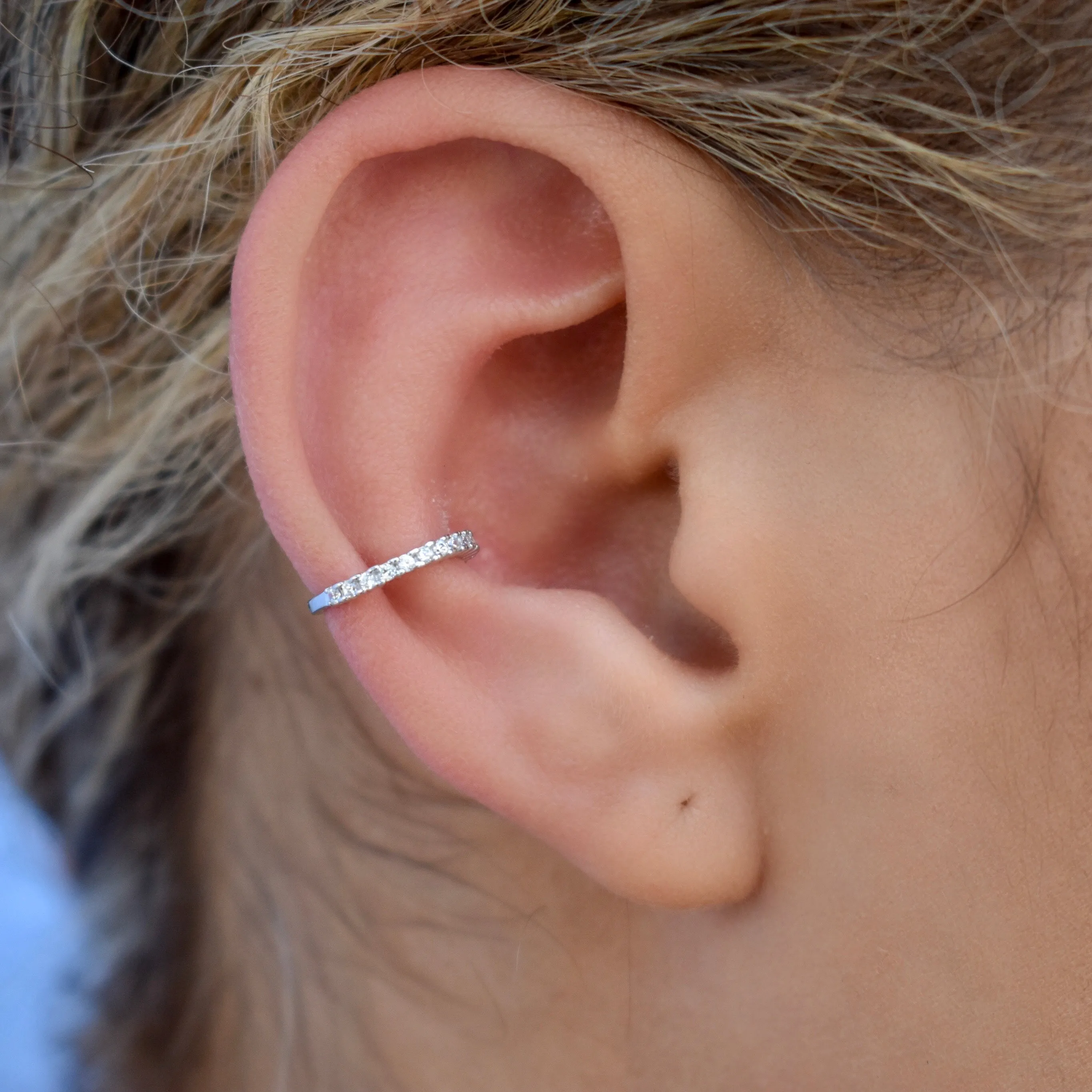 10k Solid Gold CZ Prong Middle Ear Cuff
