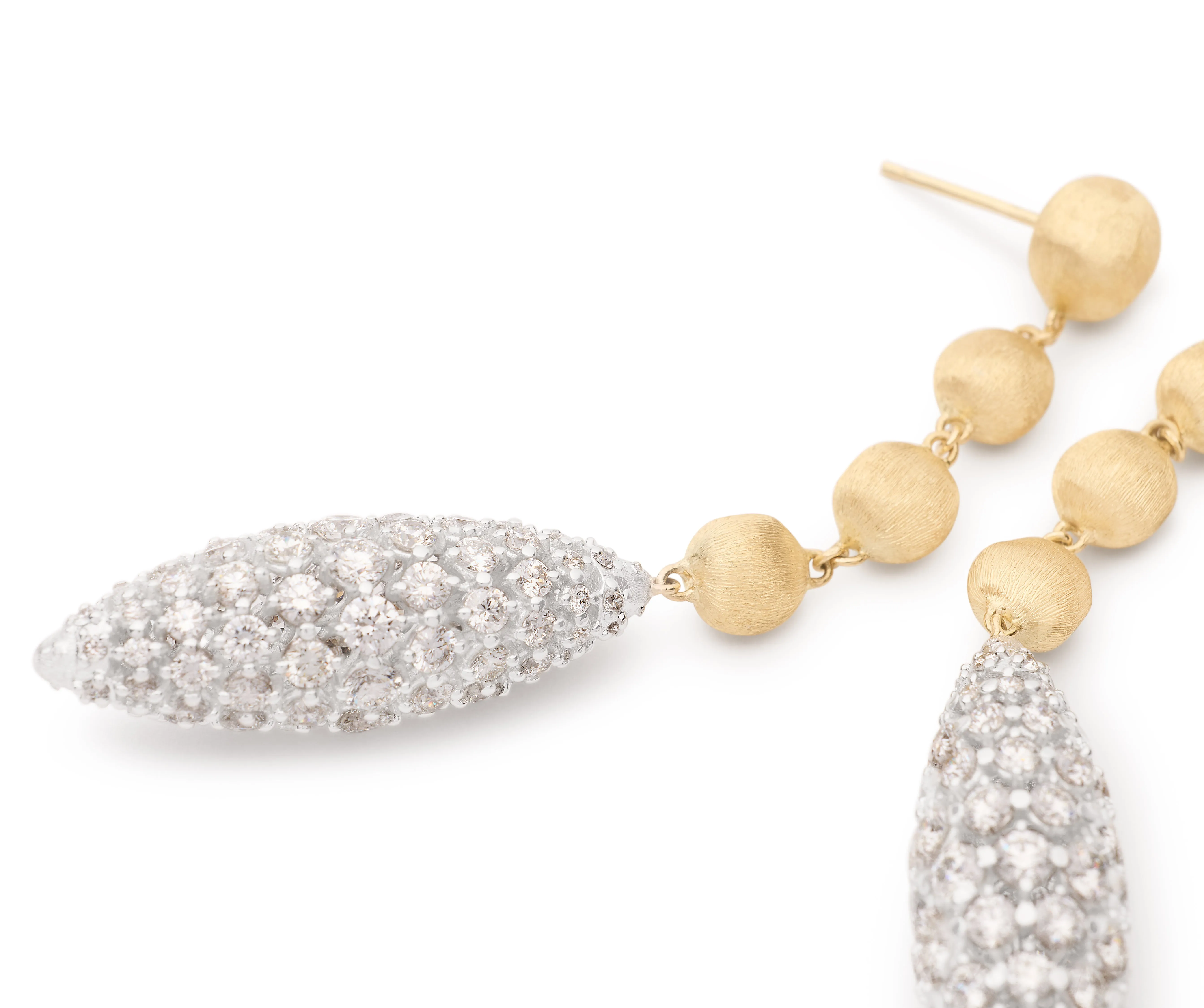 18K Yellow Gold Chandelier Earrings With Diamonds