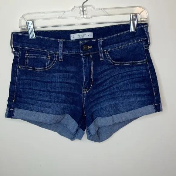 Abercrombie Dark Wash Denim Cuffed Jean Shorts Mid Rise 3in inseam size 6 / 28