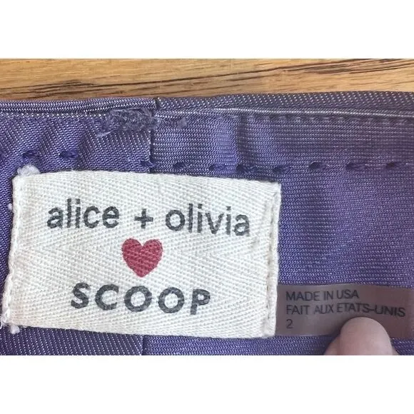 Alice   Olivia Women’s Chinos Shorts Purple Stretch Slant Pockets Low Rise Sz 2