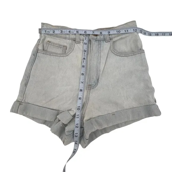 American Apparel Cuffed Hem Jean Shorts Size 26 Junior’s