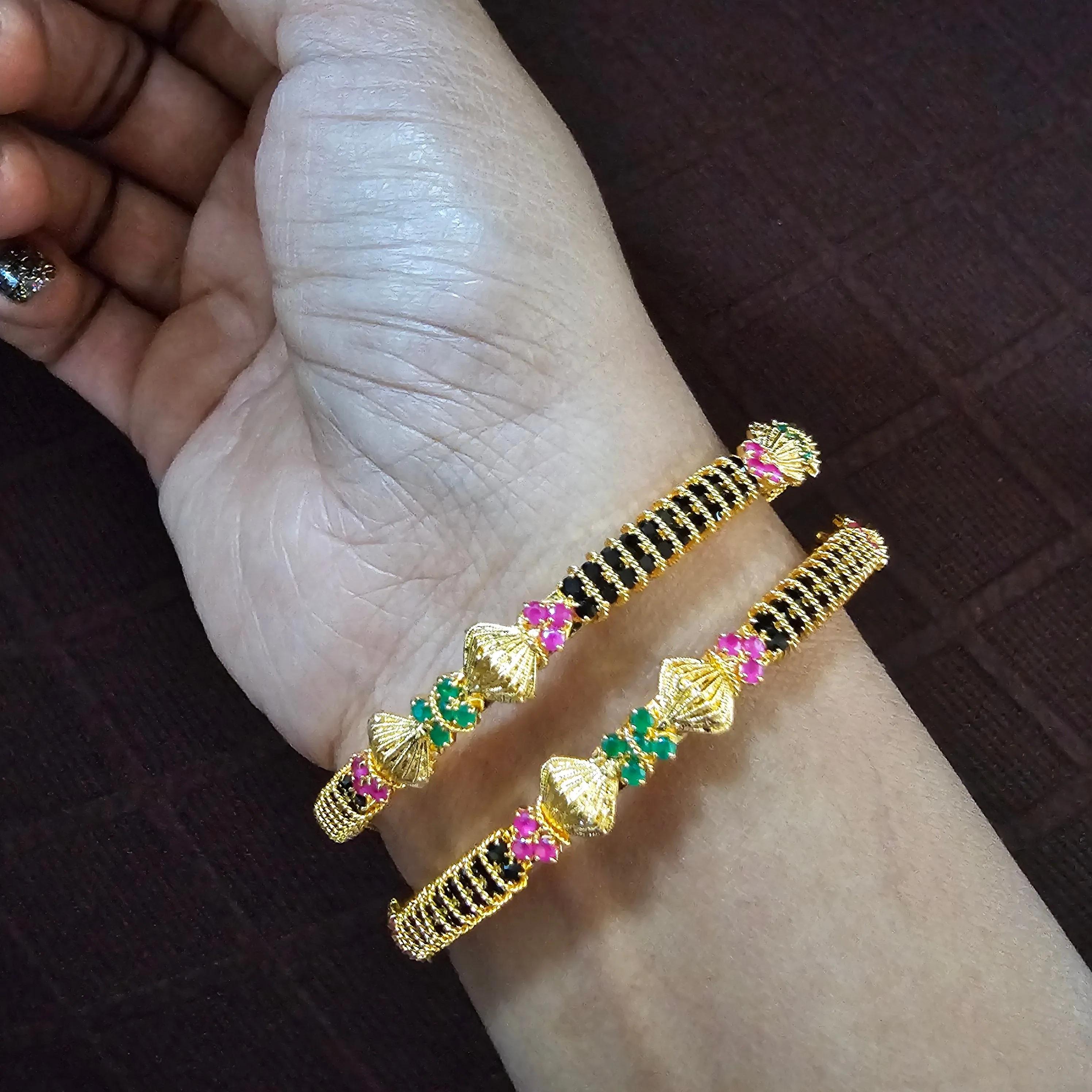 Black beads Bangles
