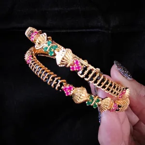 Black beads Bangles