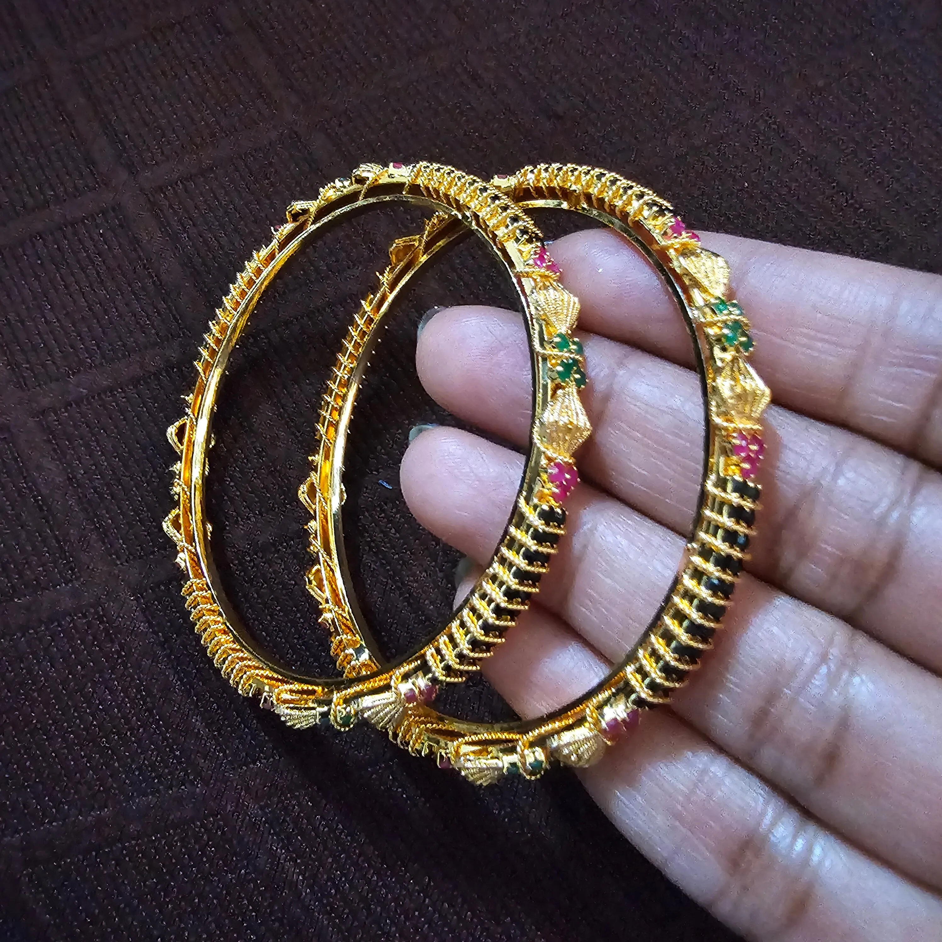Black beads Bangles