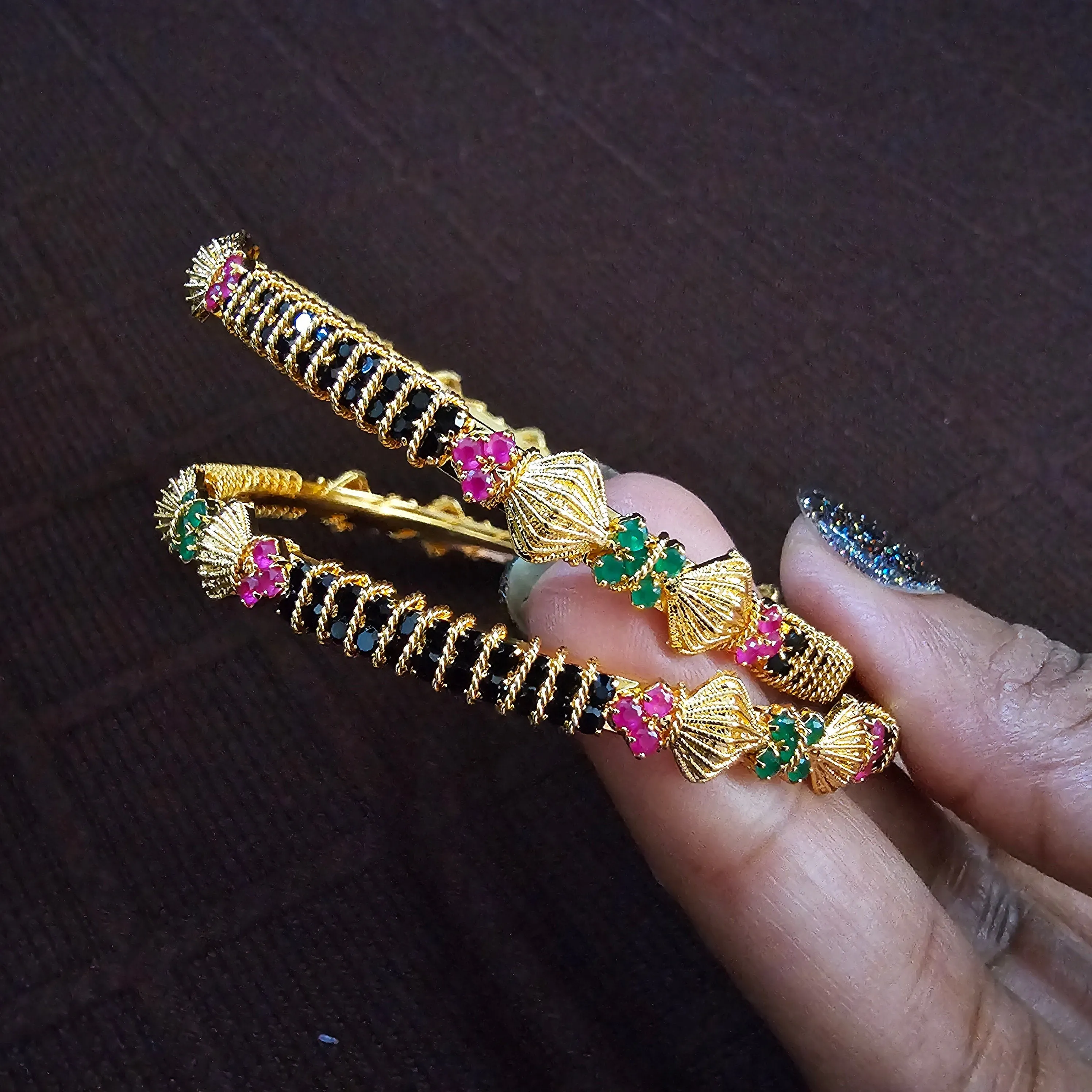 Black beads Bangles