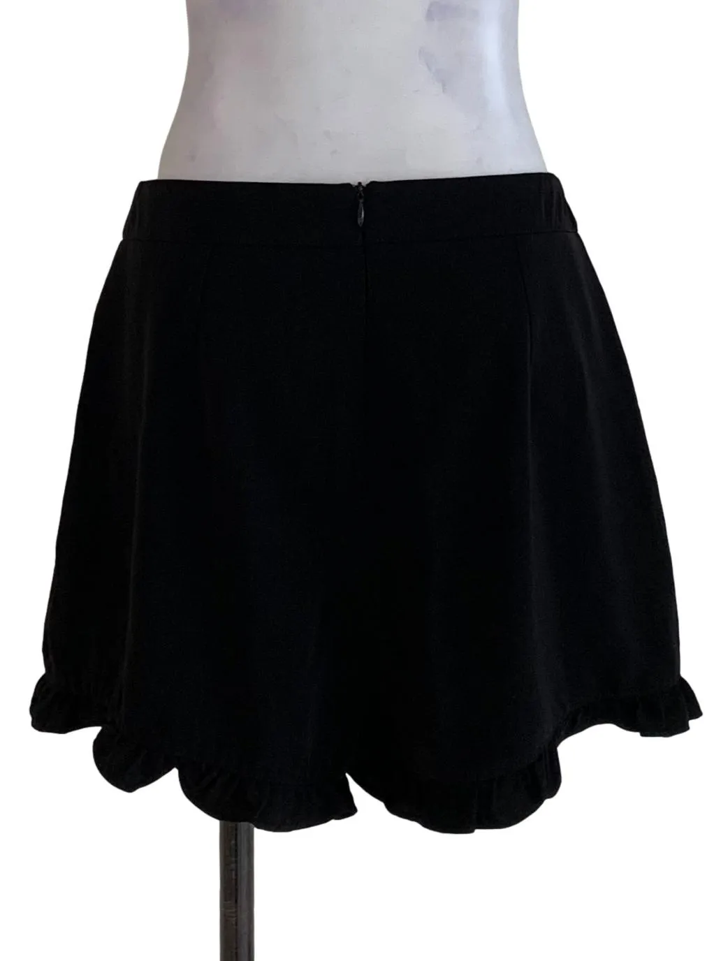Black Plain High-Waisted Shorts