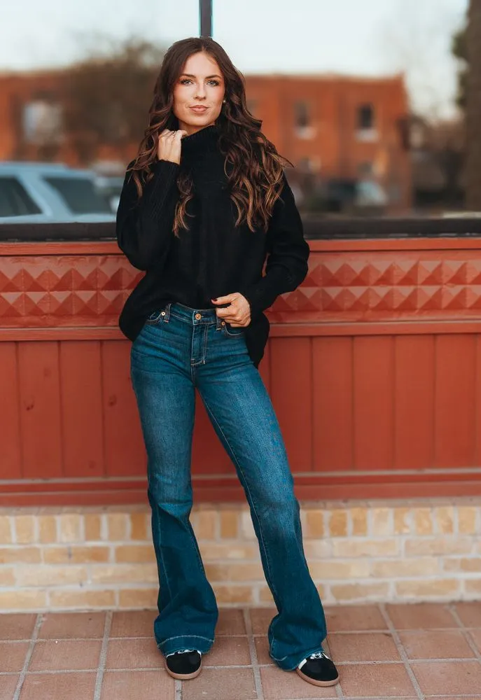 Black Turtleneck Long Sleeve Sweater DZ24E429