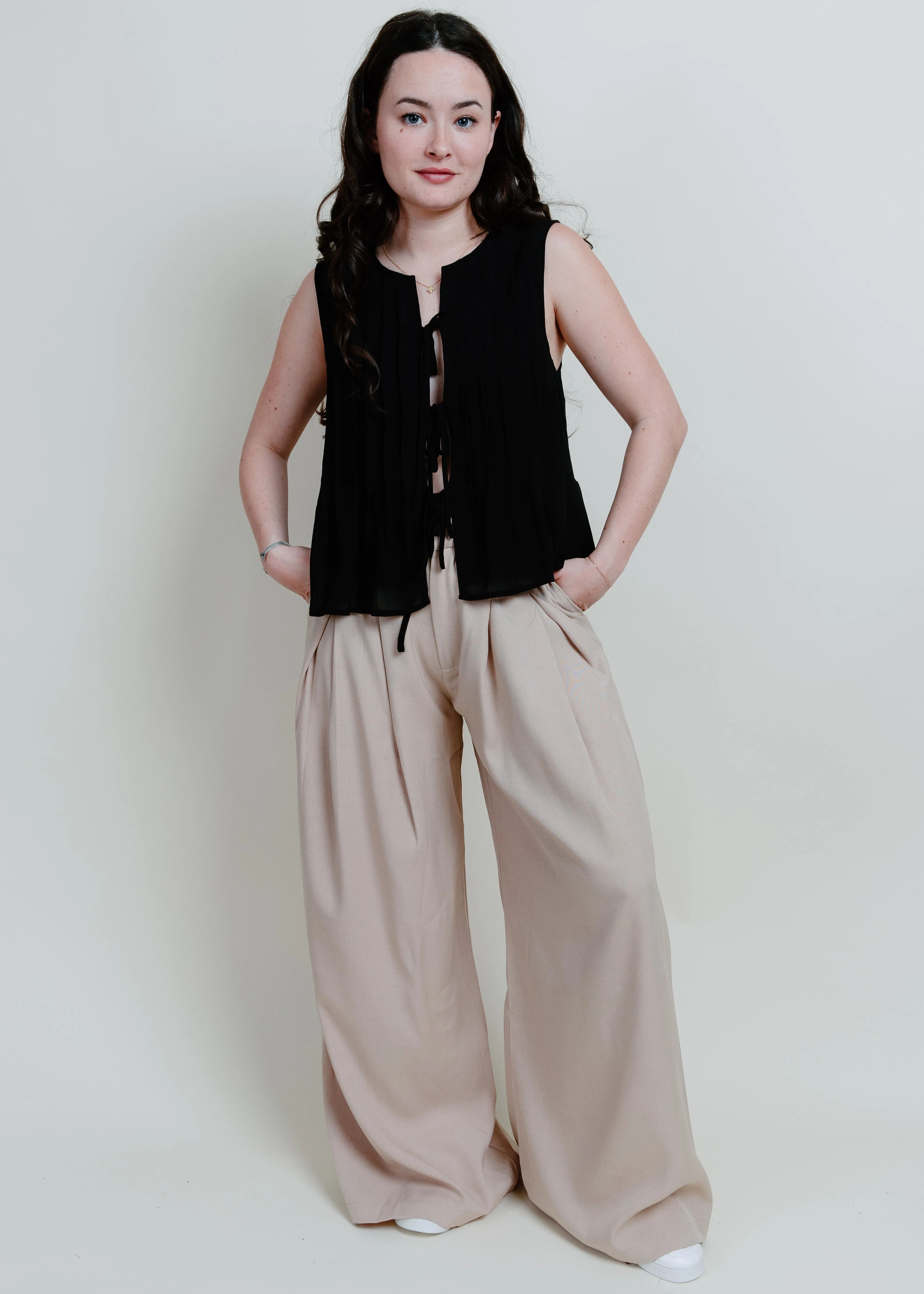 Briley Low-Waisted Wide-Leg Pants