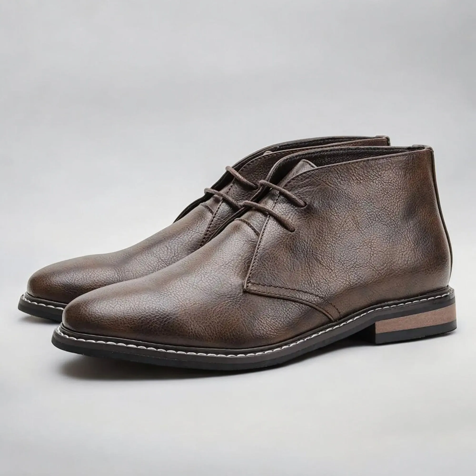 Calder - Leather Chukka Boots