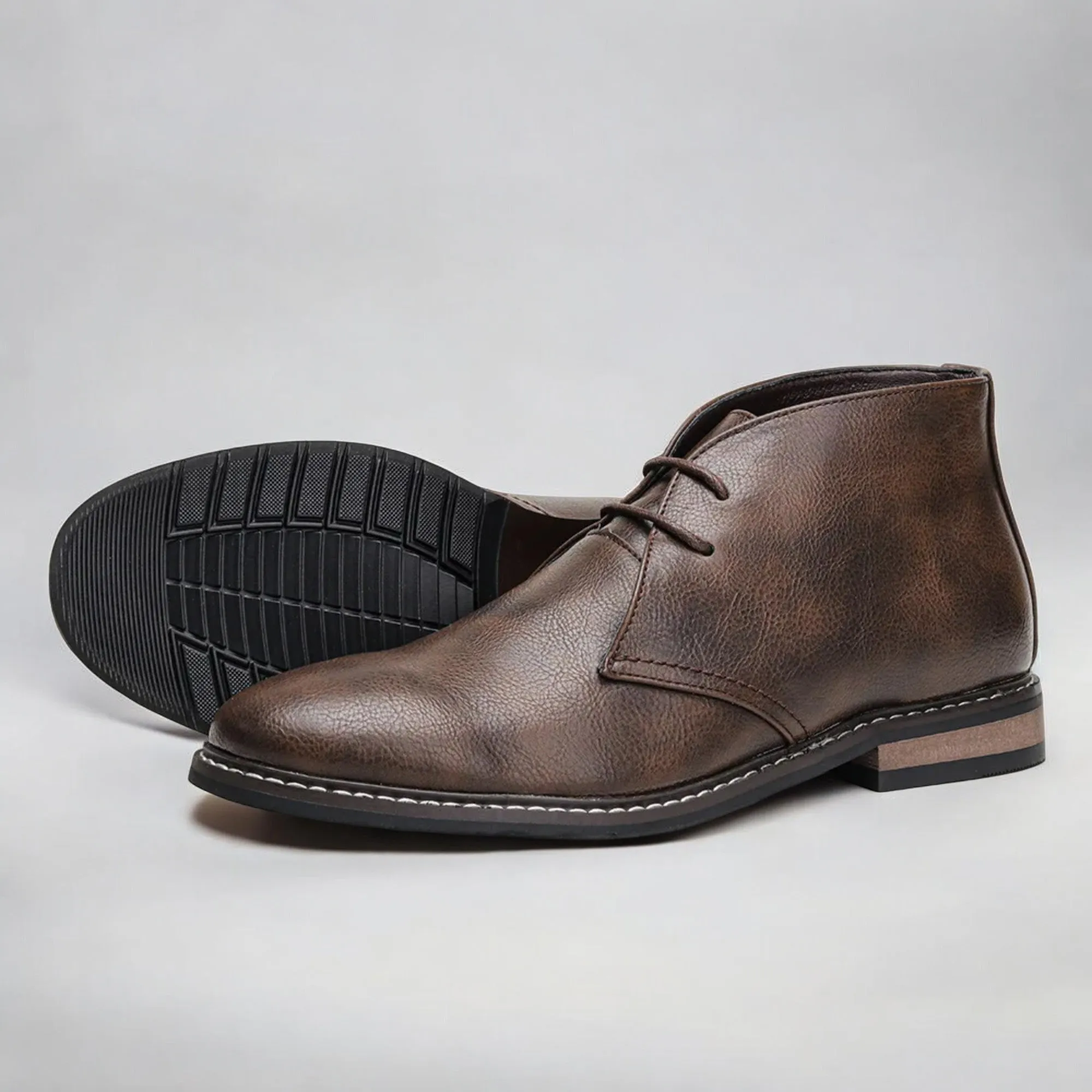 Calder - Leather Chukka Boots