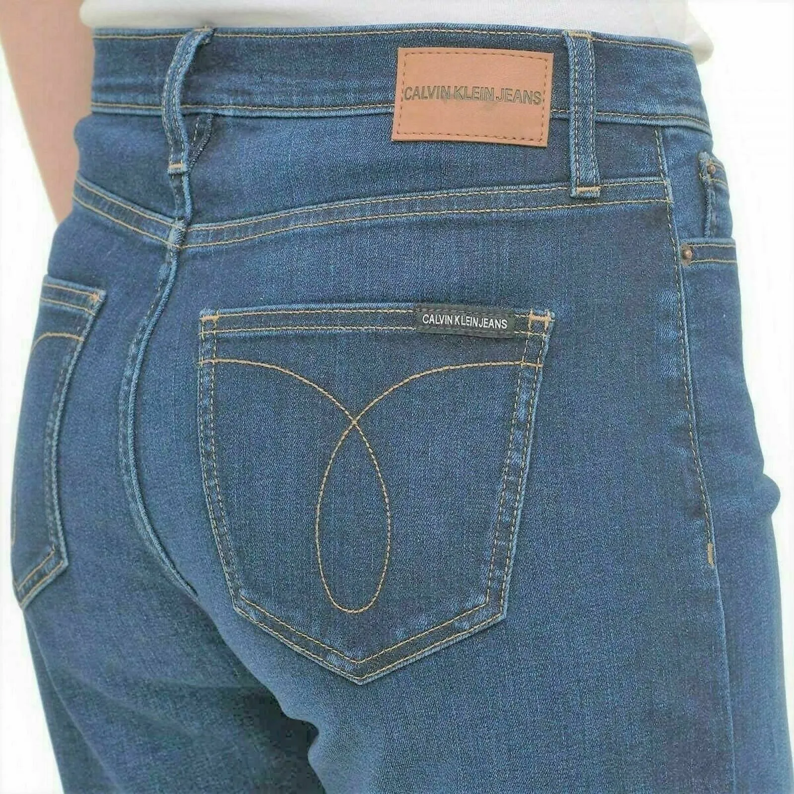 Calvin Klein Jeans Women's Stretch Denim Roll Cuff Jean Shorts