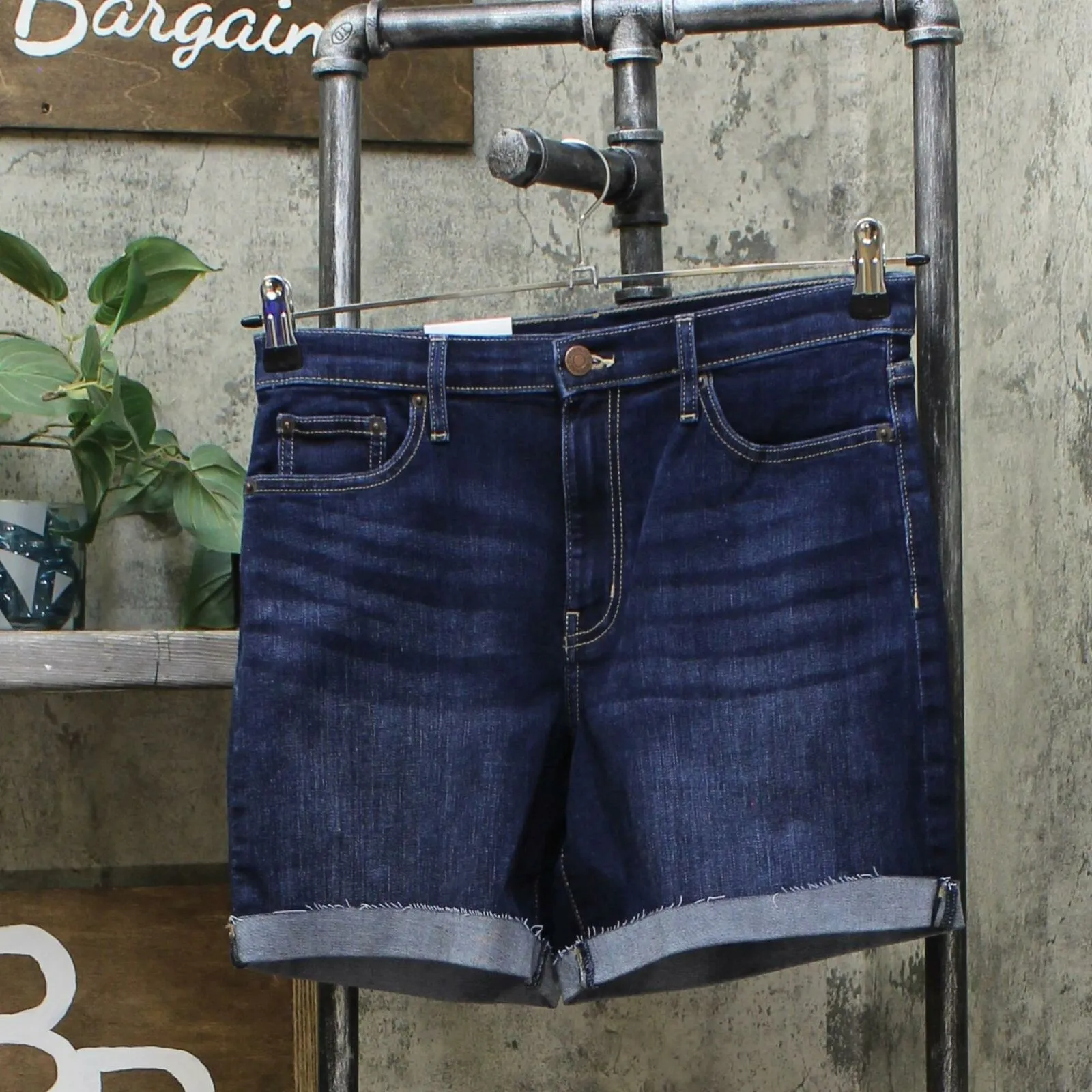 Calvin Klein Jeans Women's Stretch Denim Roll Cuff Jean Shorts