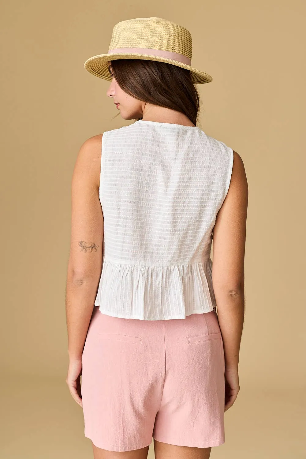 Candace Pleated Linen Shorts w/ Belt
