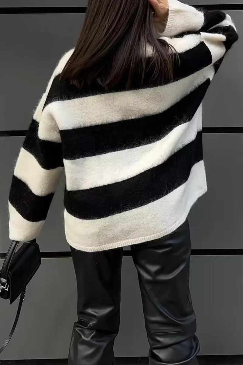 Casual Stripe Fluffy Contrast O Neck Sweaters