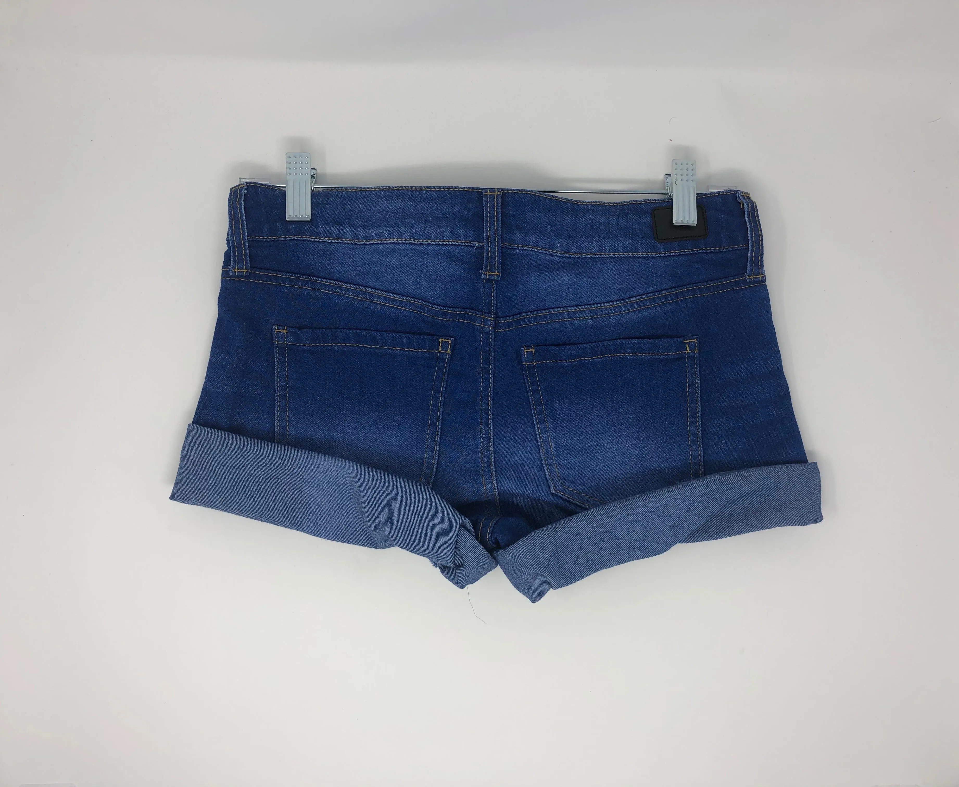 Celebrity Pink, size 3. #3405