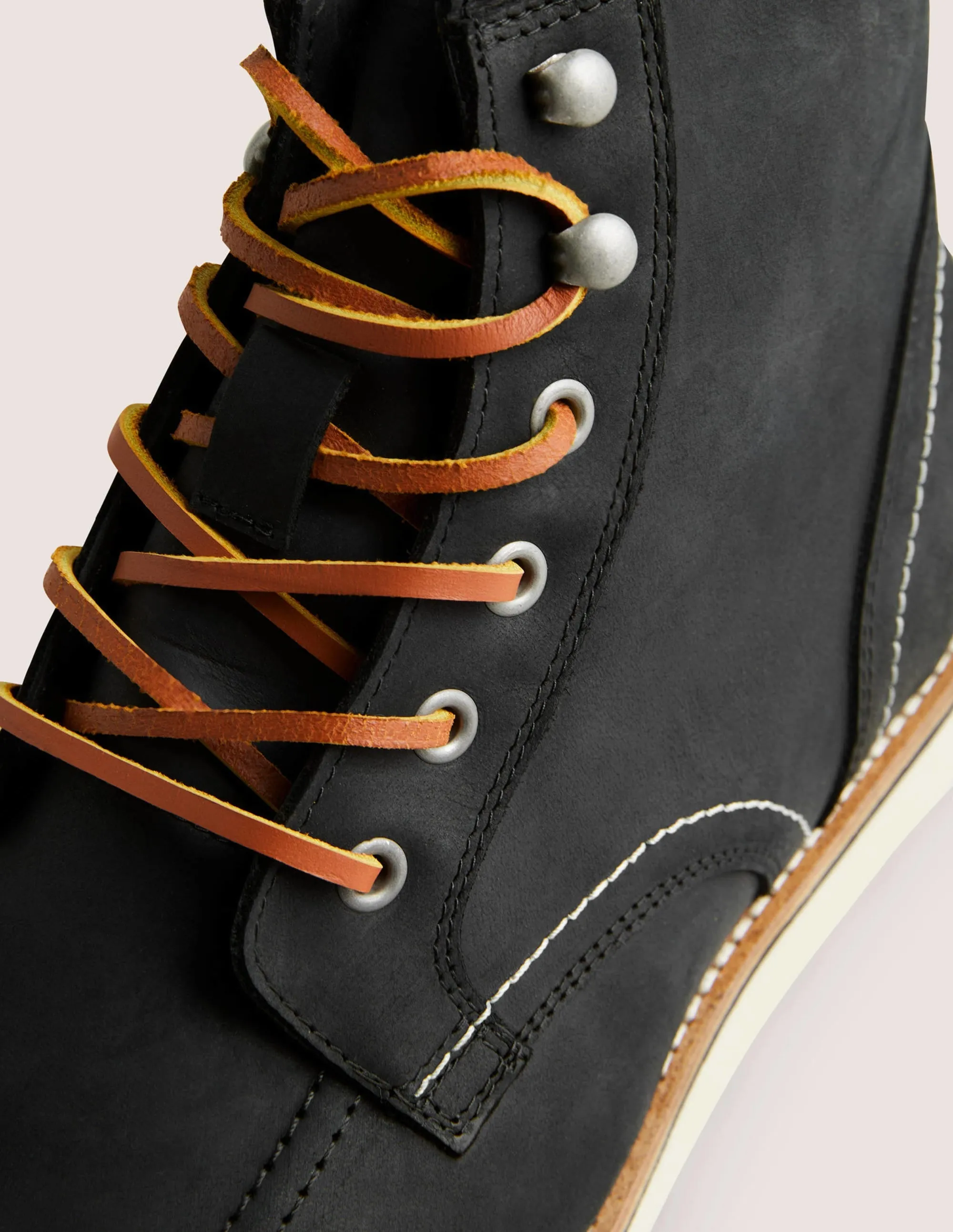 Chukka-Boots aus Leder-Schwarz