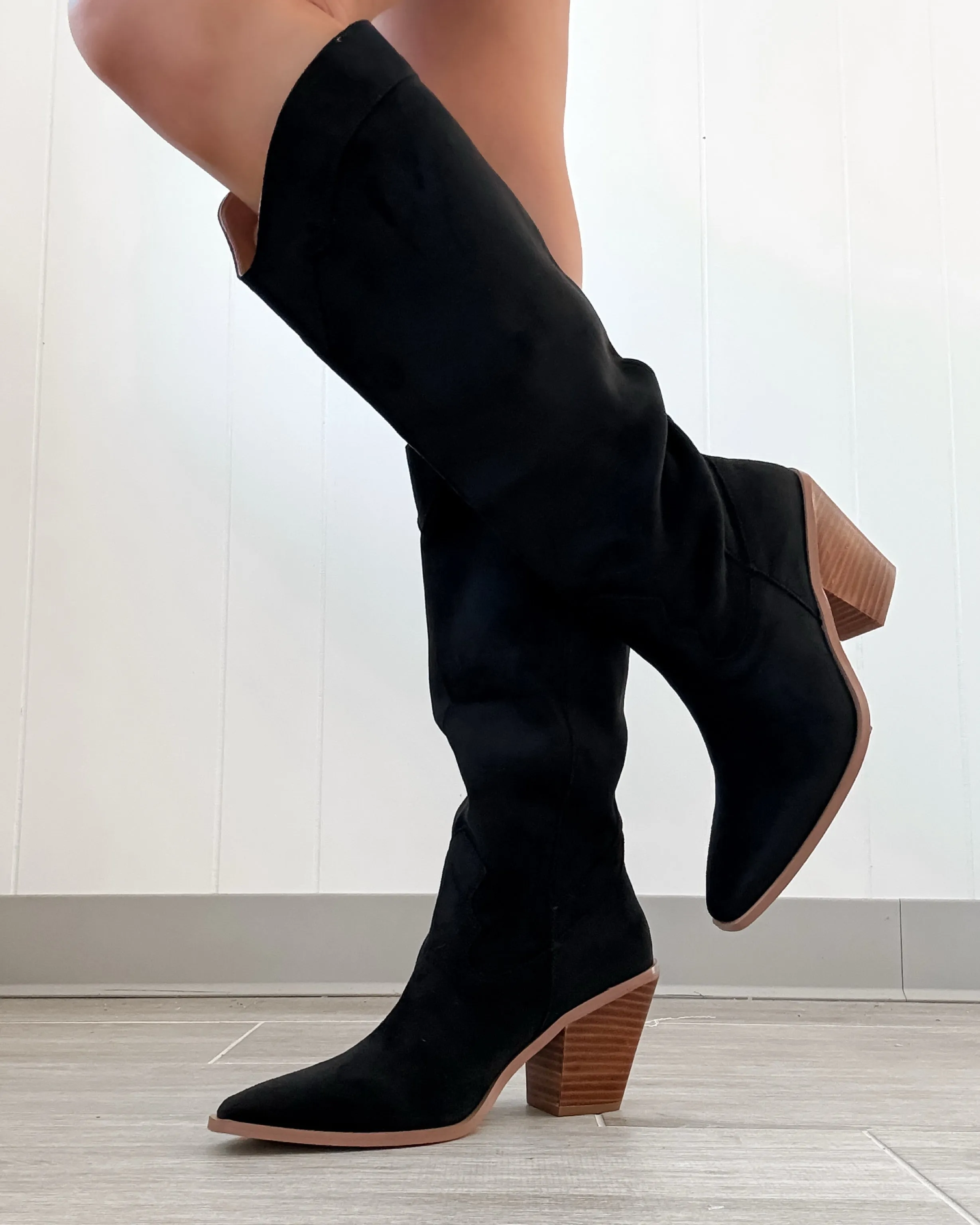 Classy Suede Knee High Boots - Black