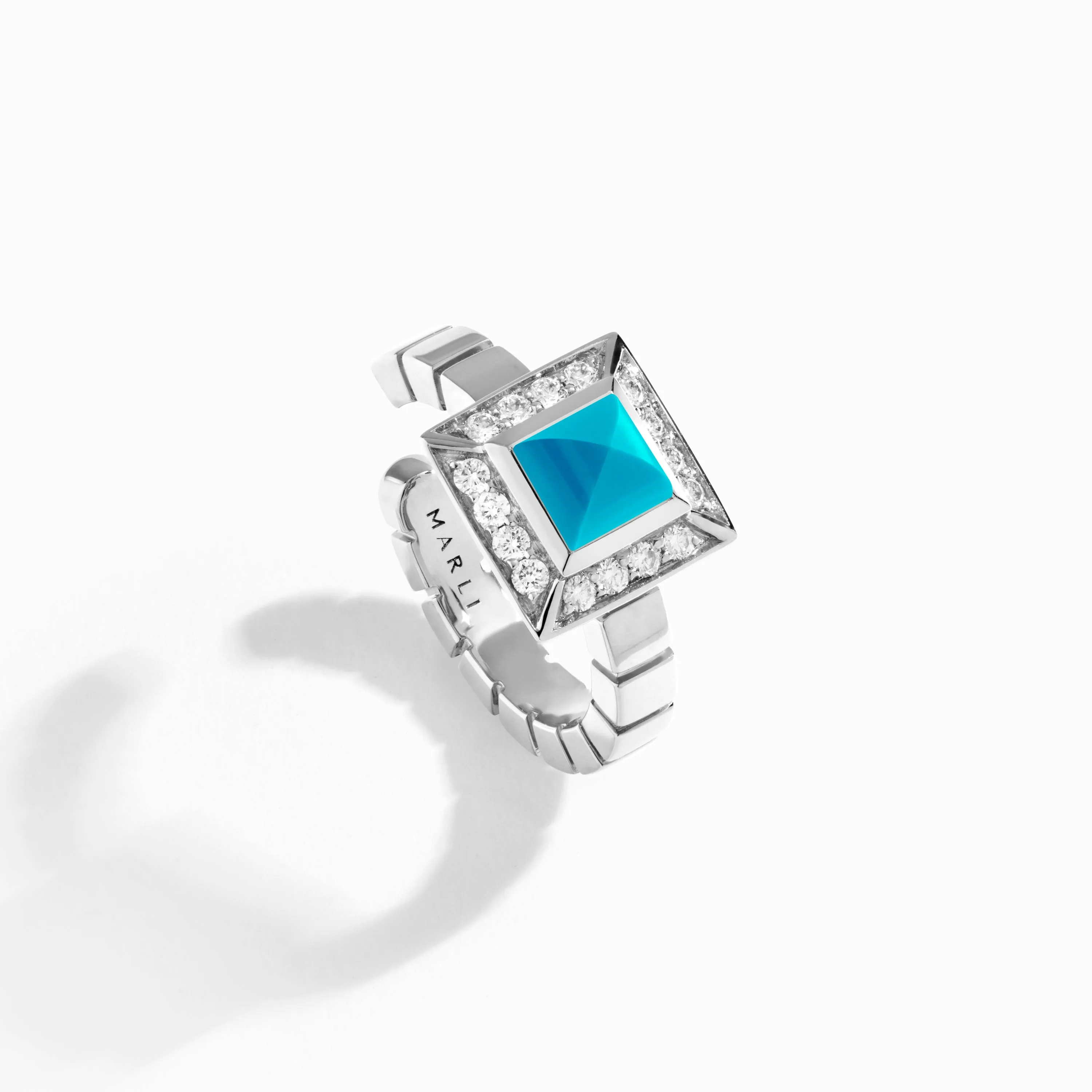 Cleo Lotus Pavé Ear Cuff (Single R)