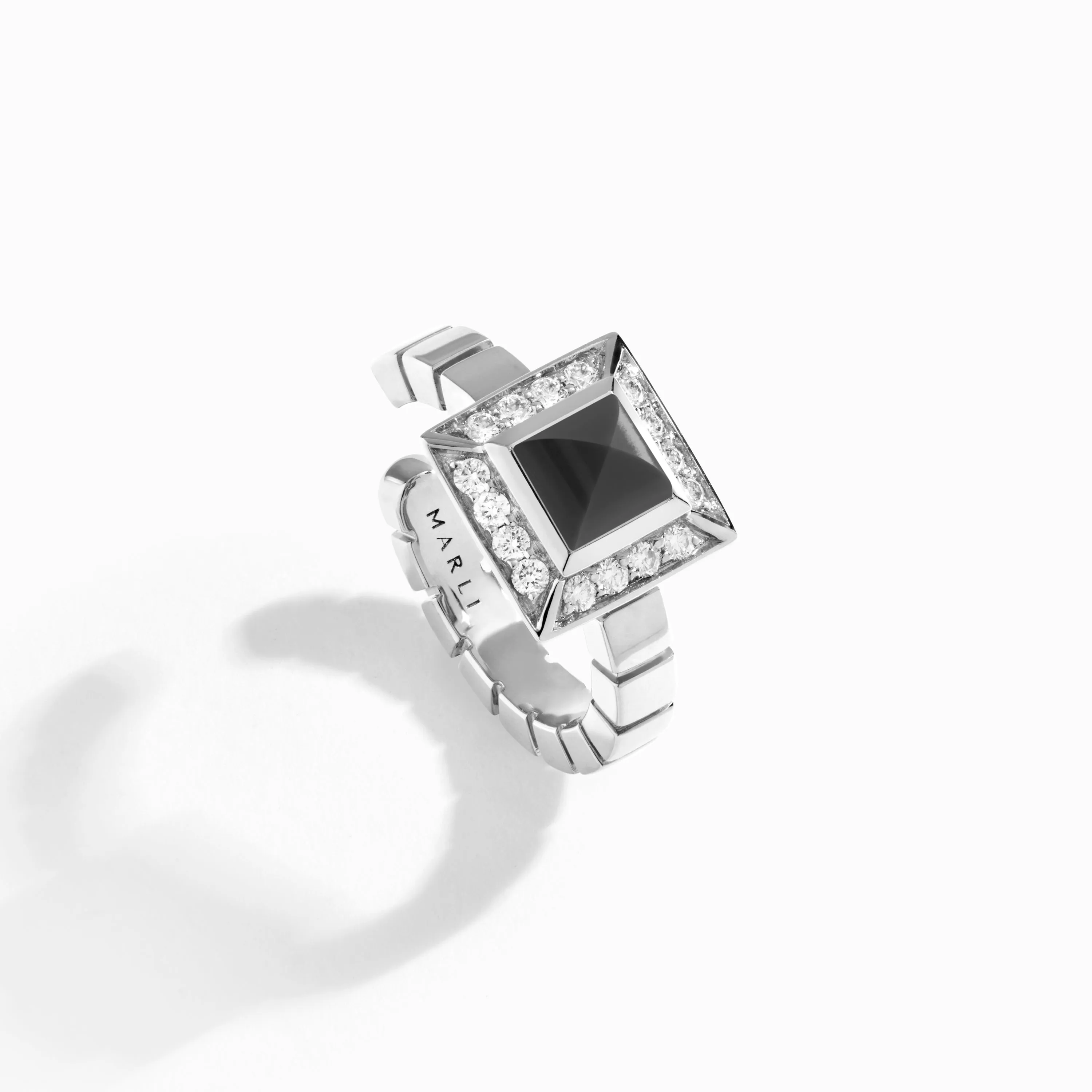 Cleo Lotus Pavé Ear Cuff (Single R)