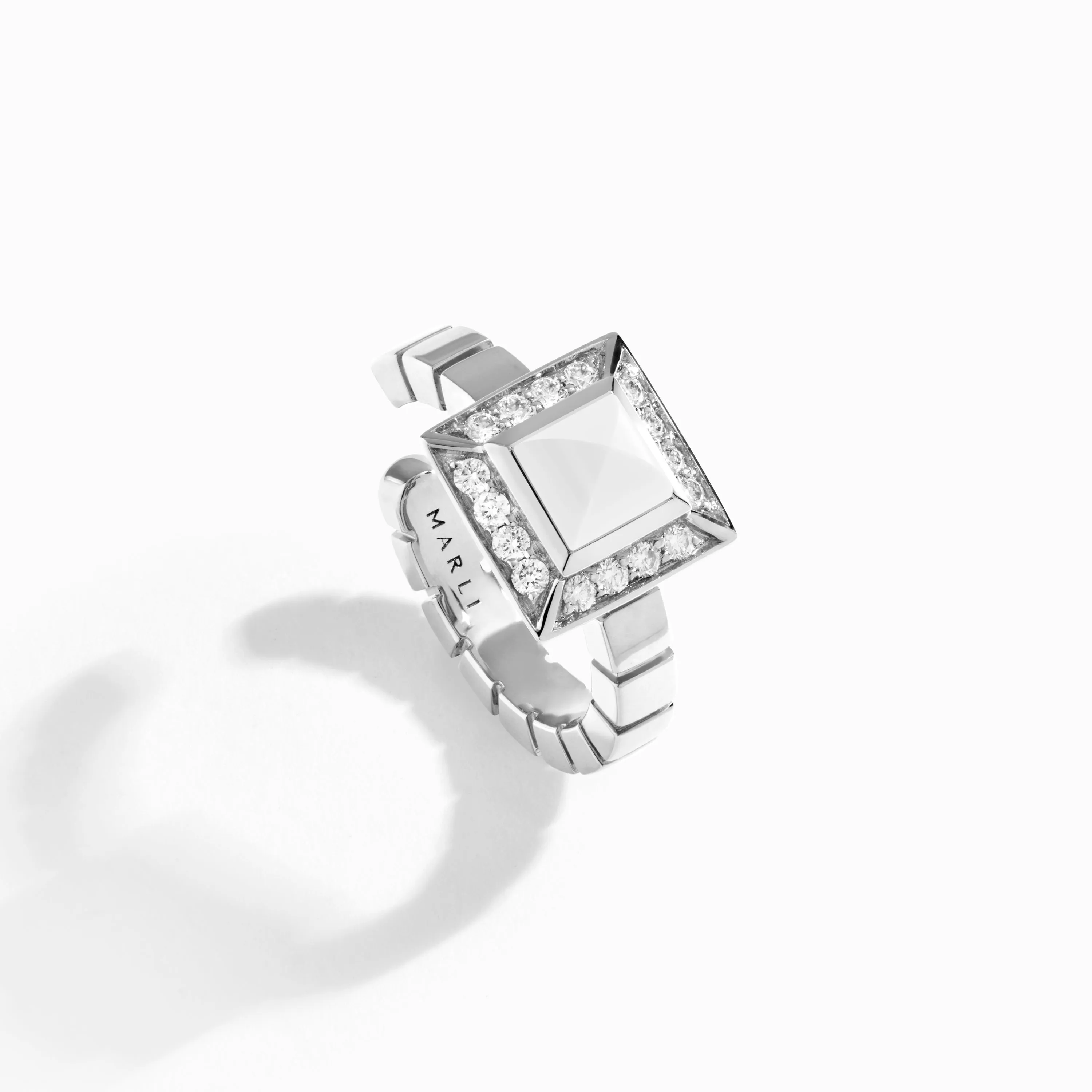 Cleo Lotus Pavé Ear Cuff (Single R)