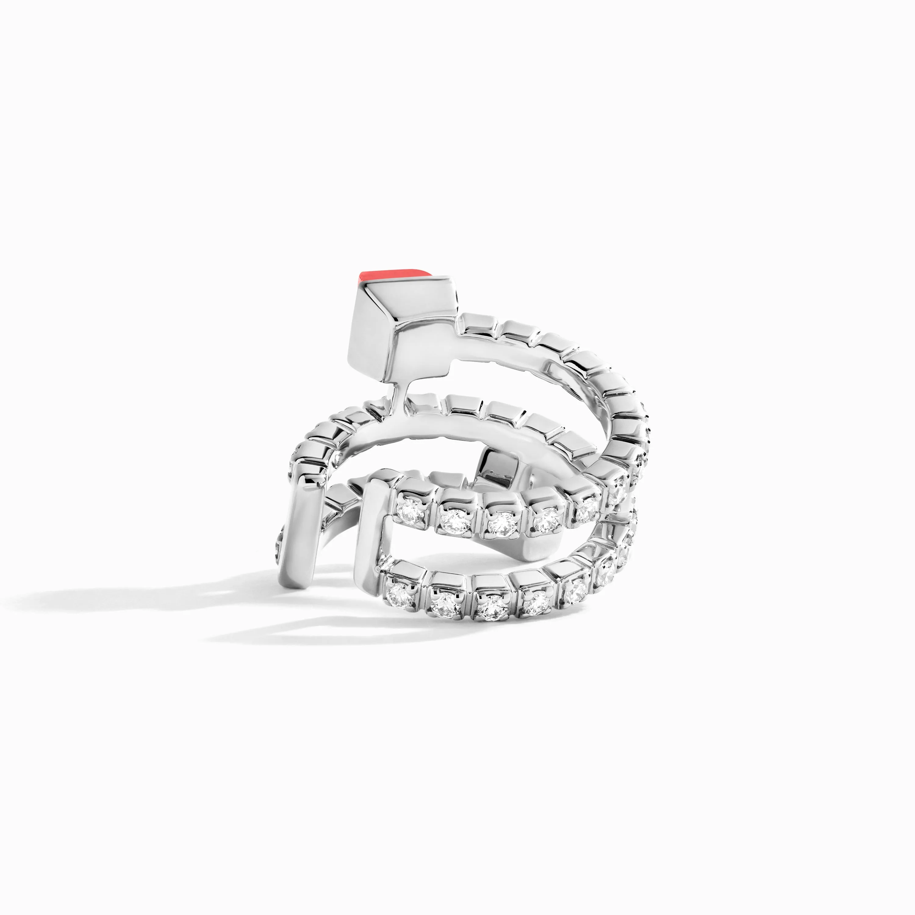 Cleo Lotus Twist Ear Cuff (Single R)
