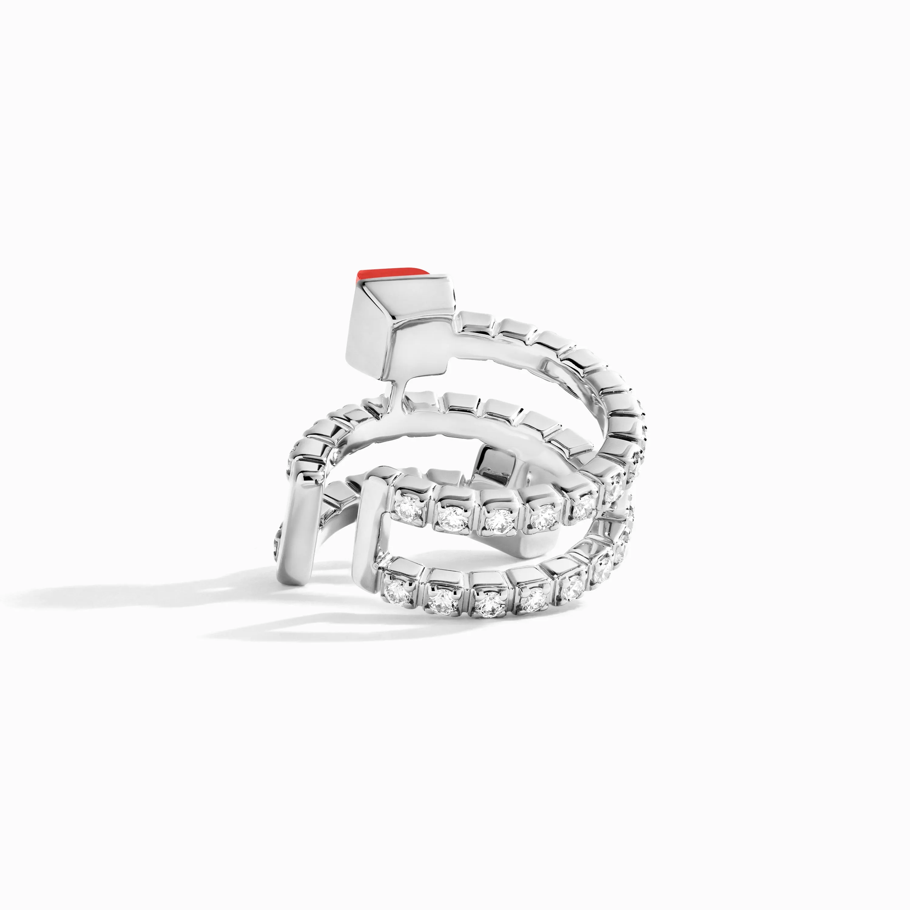 Cleo Lotus Twist Ear Cuff (Single R)