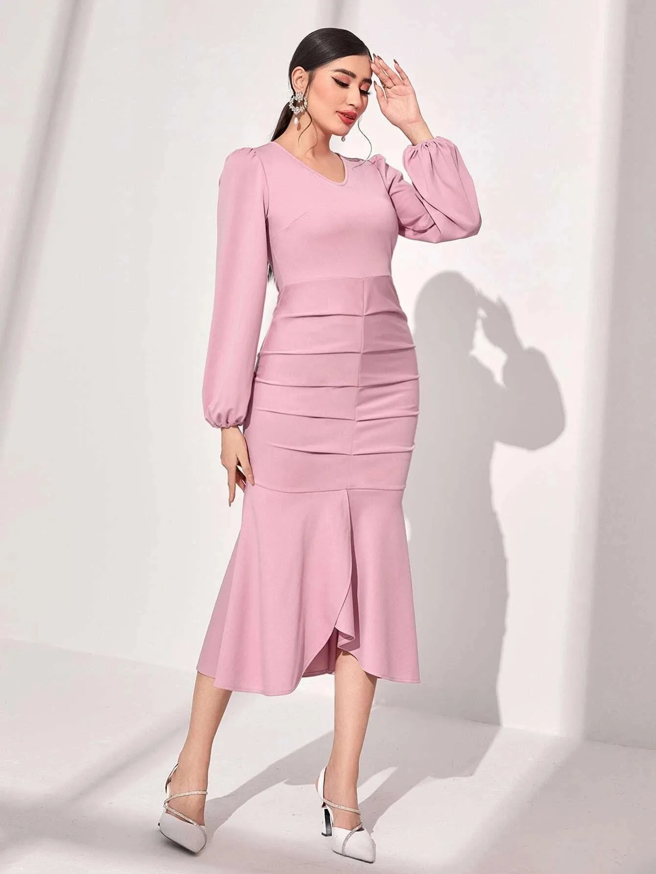 CM-DS382825 Women Elegant Seoul Style V-Neck Lantern Sleeve Mermaid Hem Dress - Pink