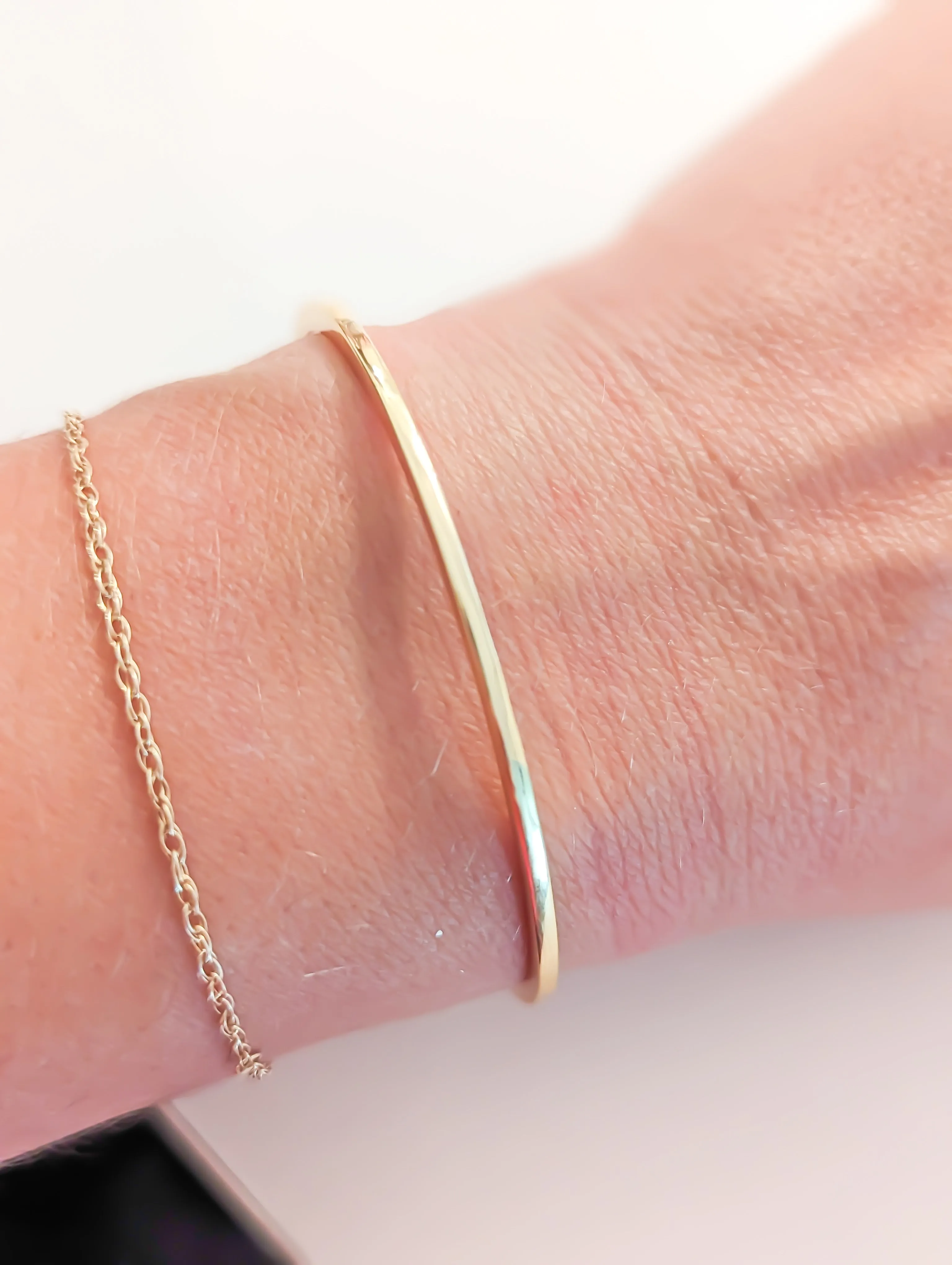 Dainty Simple Cuff Adjustable Bracelet with Two Rounded Ends