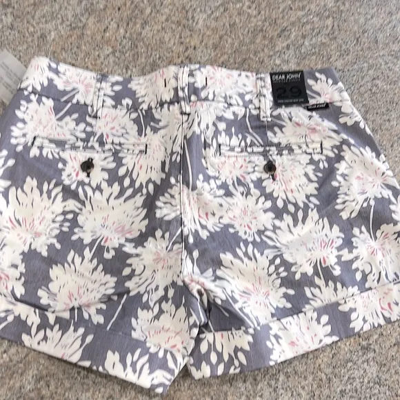 Dear John Finnegan cuffed shorts size 29