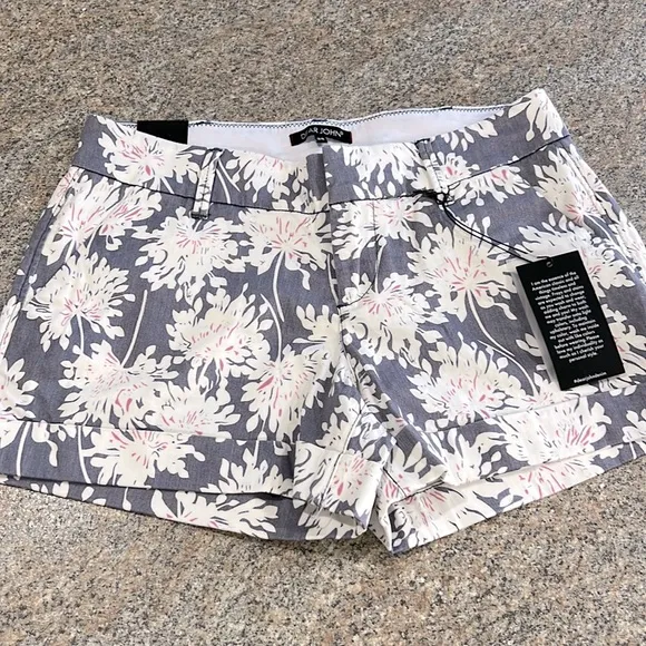 Dear John Finnegan cuffed shorts size 29