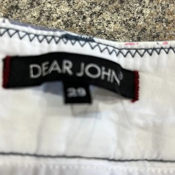 Dear John Finnegan cuffed shorts size 29