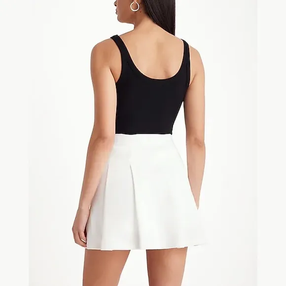 EXPRESS High Waisted Fleece Knit Pleated Mini Skort in White SZ XS