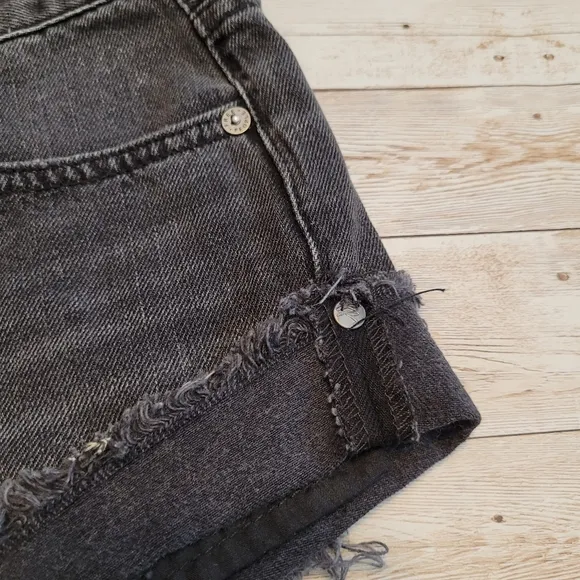 Free People Sashed and Relaxed Grommet Distress Cutoff Denim Shorts Black 24
