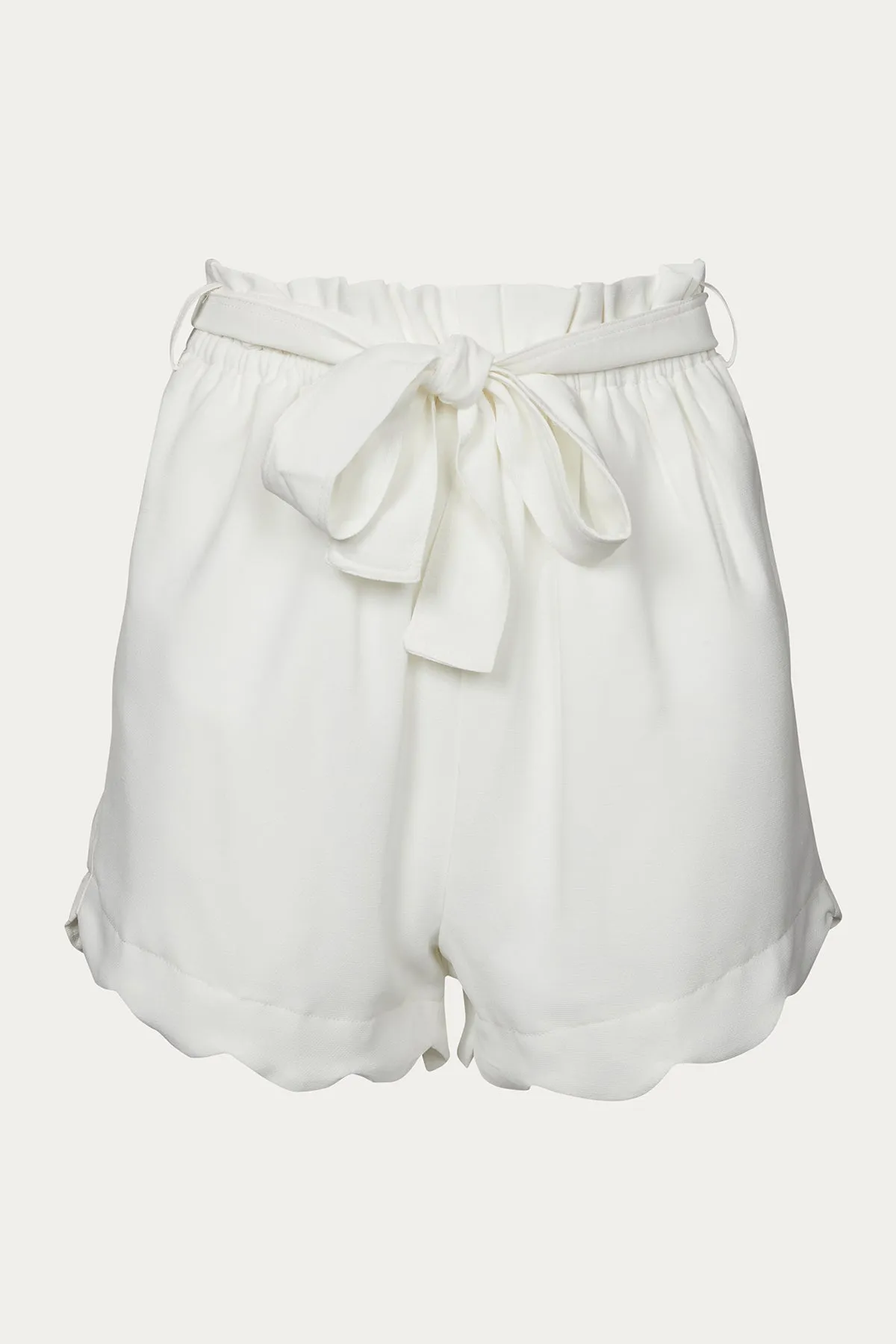 HIGH-WAISTED SCALLOP TRIM SHORTS