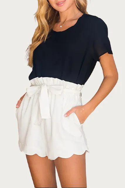 HIGH-WAISTED SCALLOP TRIM SHORTS