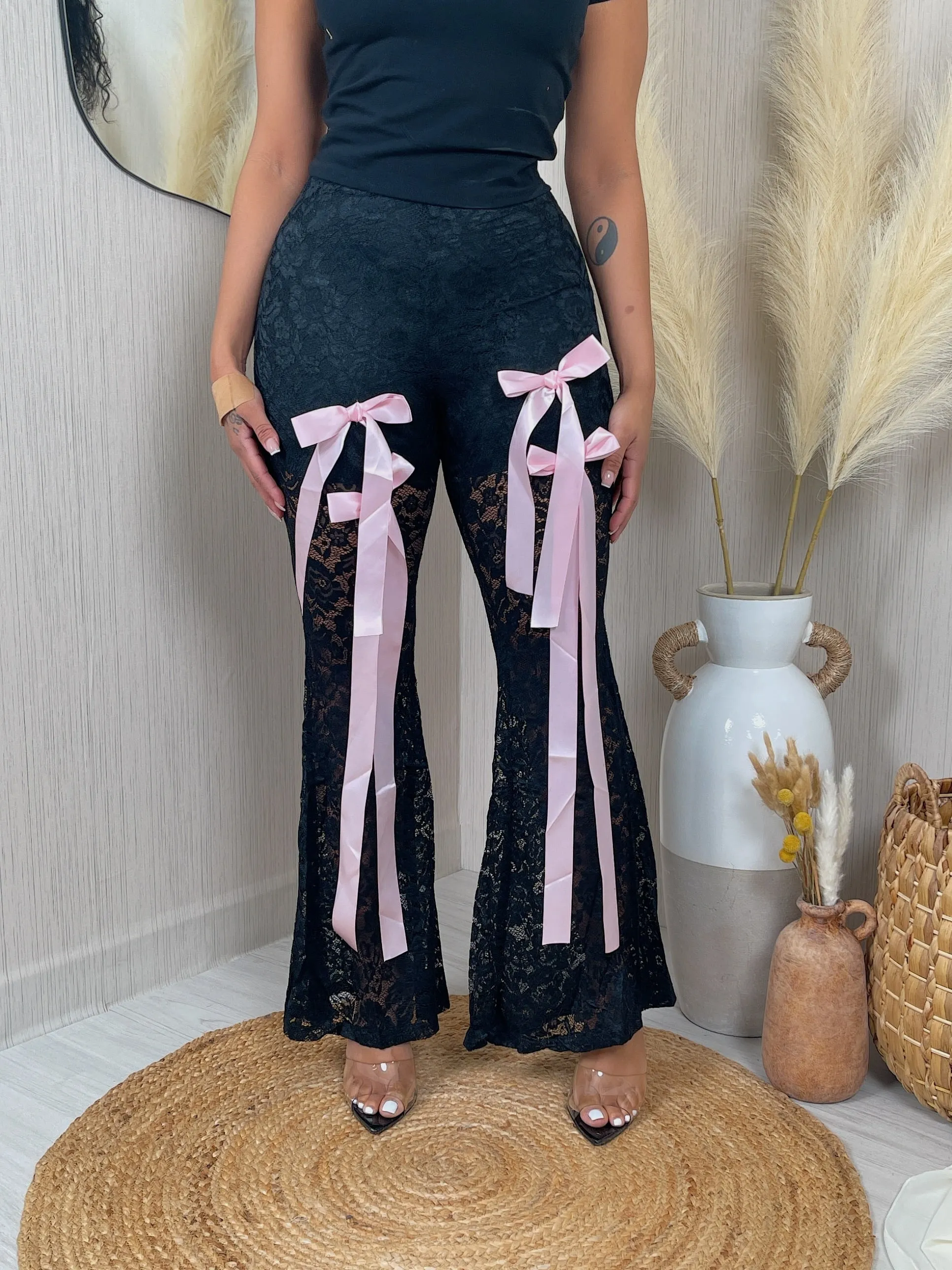 HP1926P - HW BOW DETAIL FLARE LACE PANTS