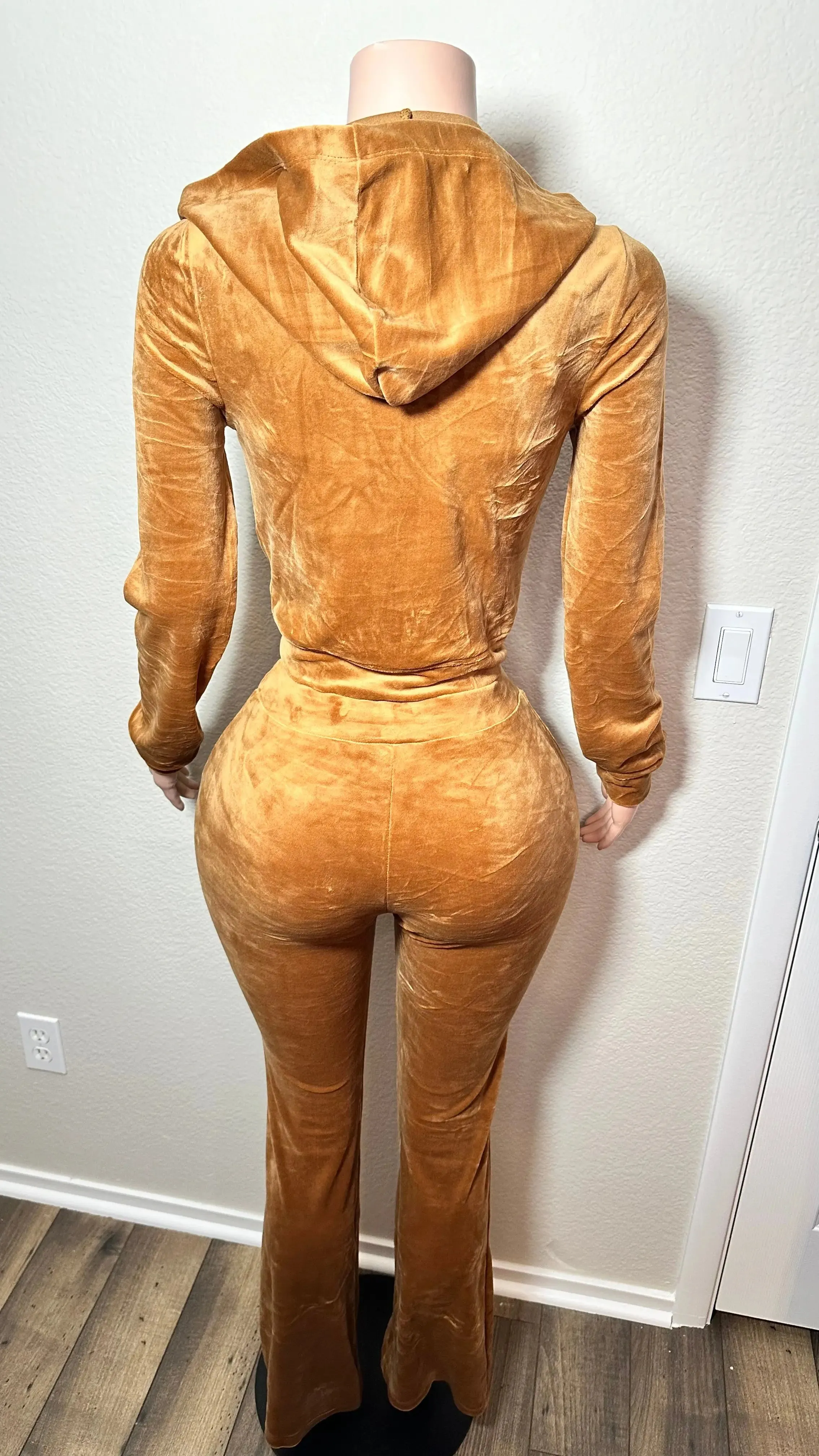 IM JUST A GIRL VELOUR FLARE LEG PANT SET (CAMEL)