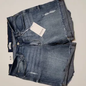 Kensie destruction shorts sz 8/29