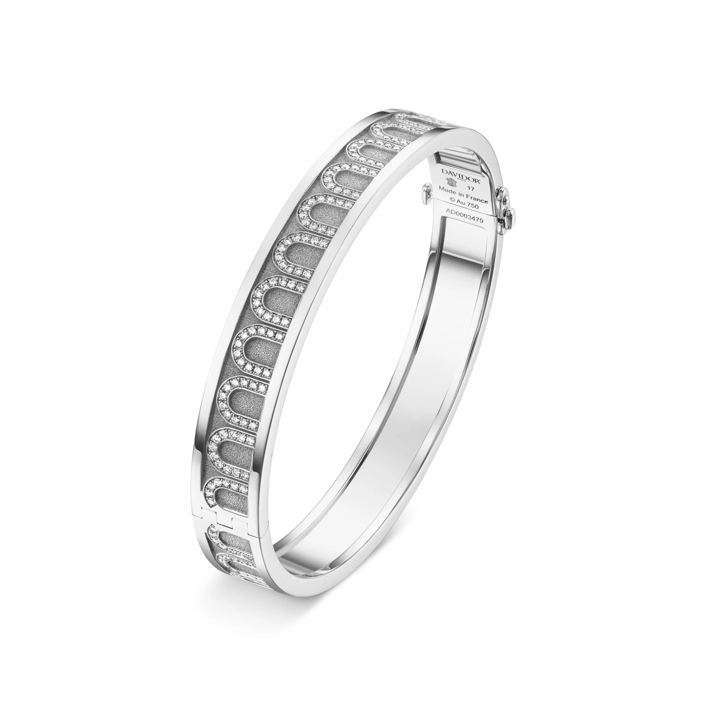 L'Arc de DAVIDOR Bangle MM, 18k White Gold with Satin Finish and Arcade Diamonds