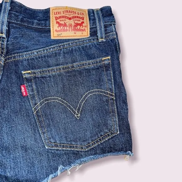 Levi’s 501 Jean Shorts High Rise Dark Wash Denim Raw Hem Classic Womens Size 24