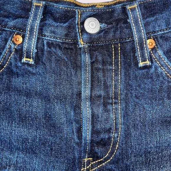 Levi’s 501 Jean Shorts High Rise Dark Wash Denim Raw Hem Classic Womens Size 24