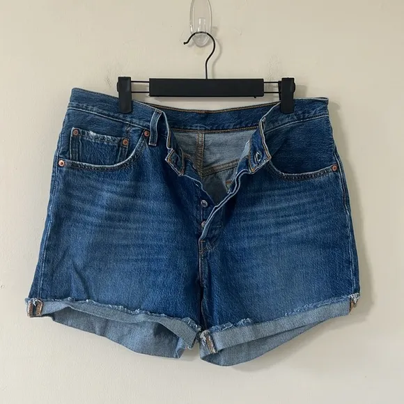 Levi’s Original Fit High-Rise 501 Dark Wash Denim Shorts Size 32