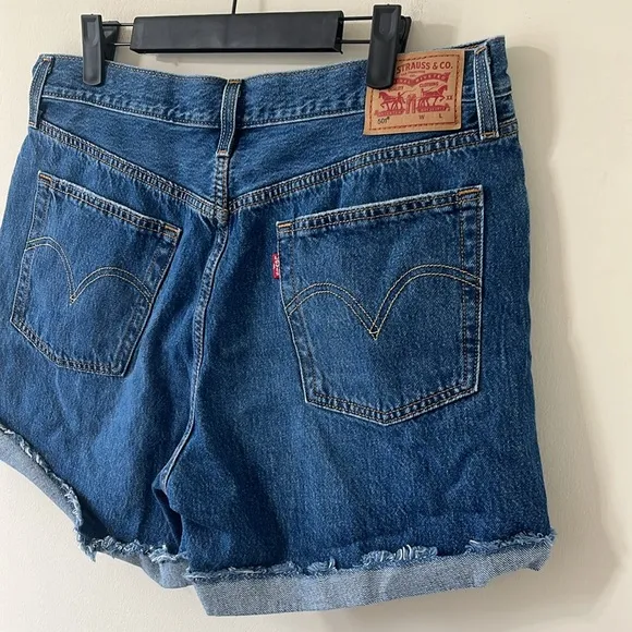 Levi’s Original Fit High-Rise 501 Dark Wash Denim Shorts Size 32