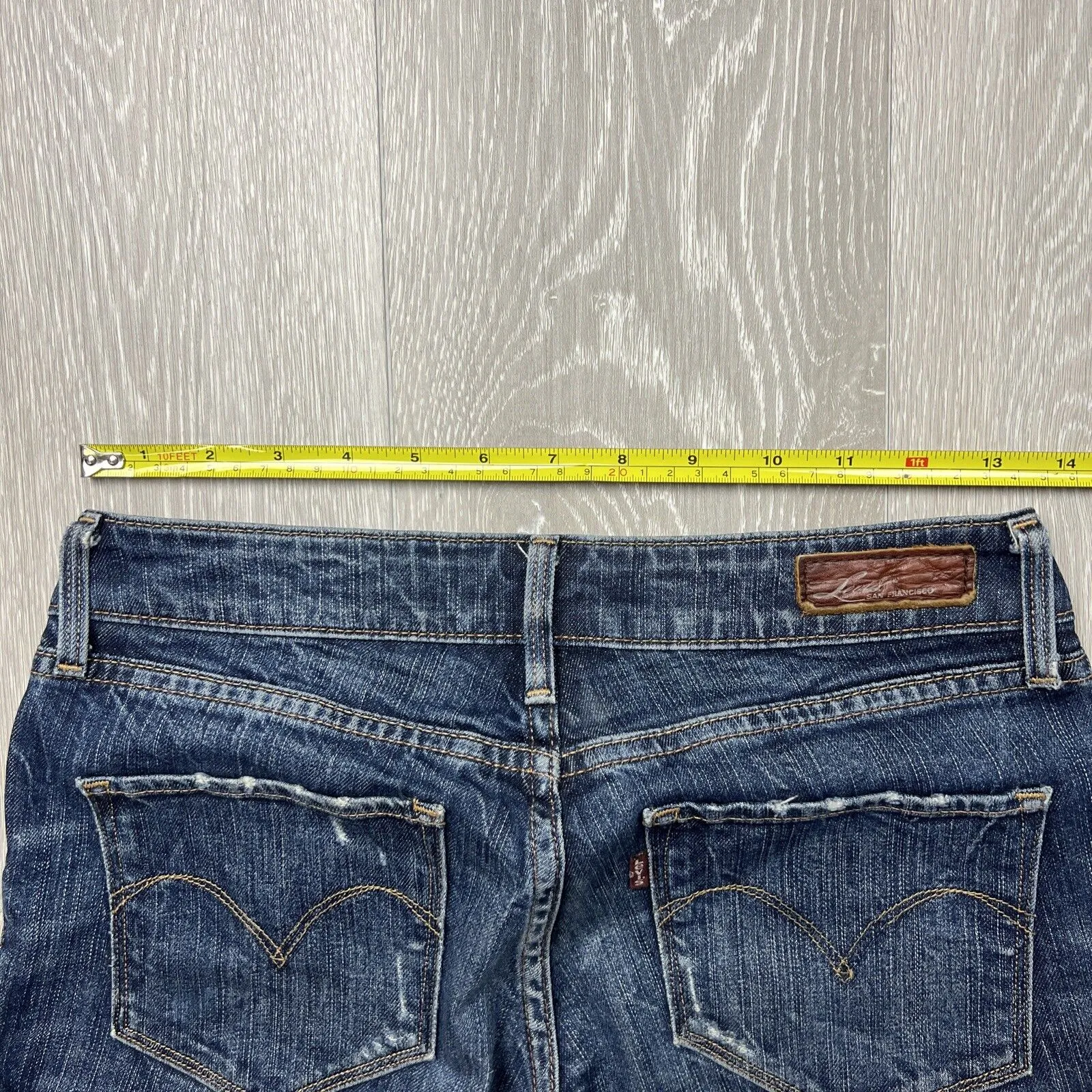 Levi’s Women’s Bold Curve Straight Leg Denim Jeans Size 27