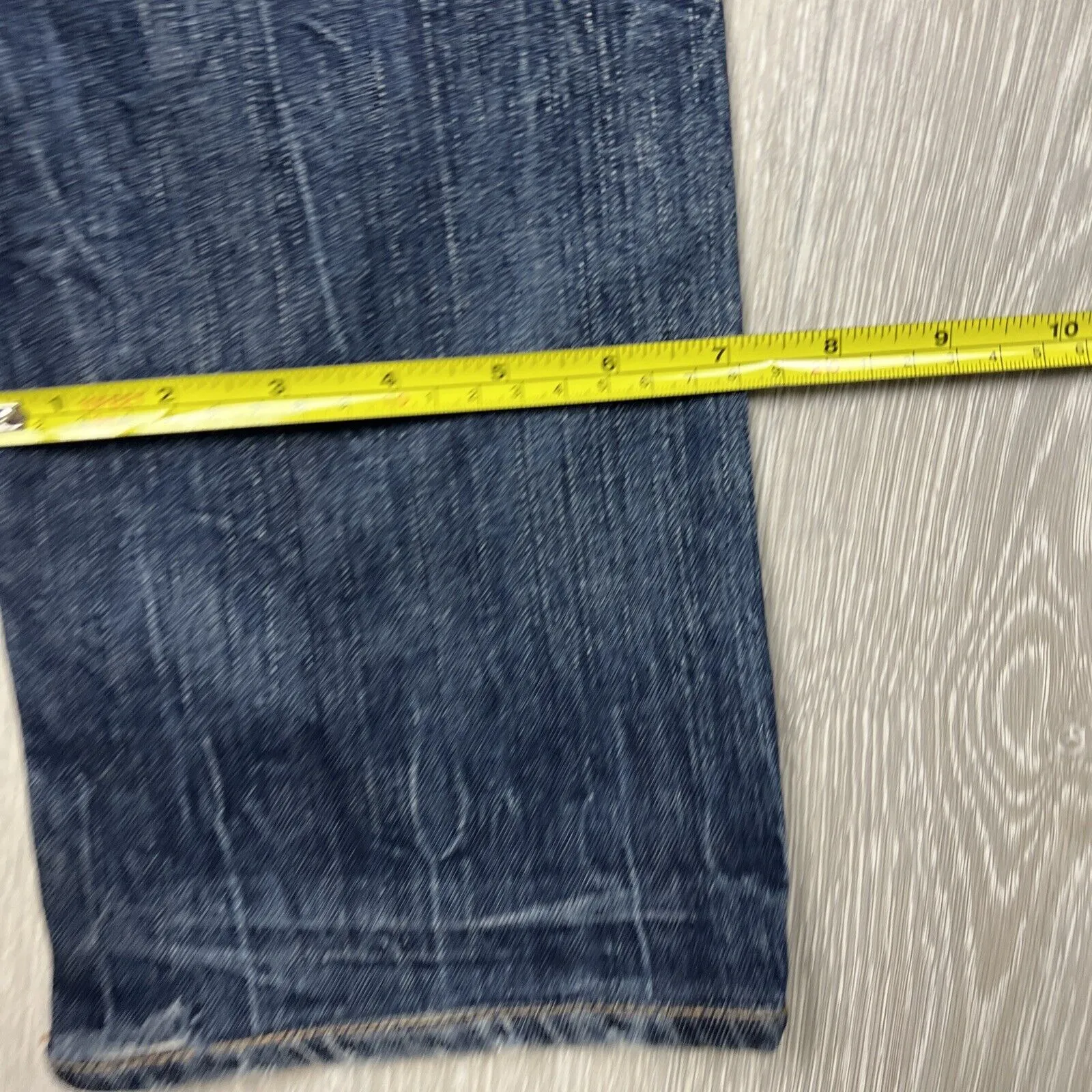 Levi’s Women’s Bold Curve Straight Leg Denim Jeans Size 27