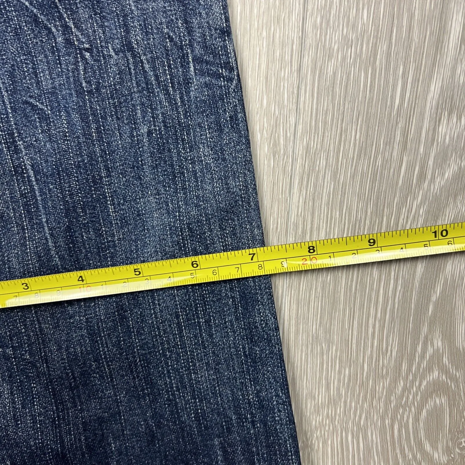 Levi’s Women’s Bold Curve Straight Leg Denim Jeans Size 27