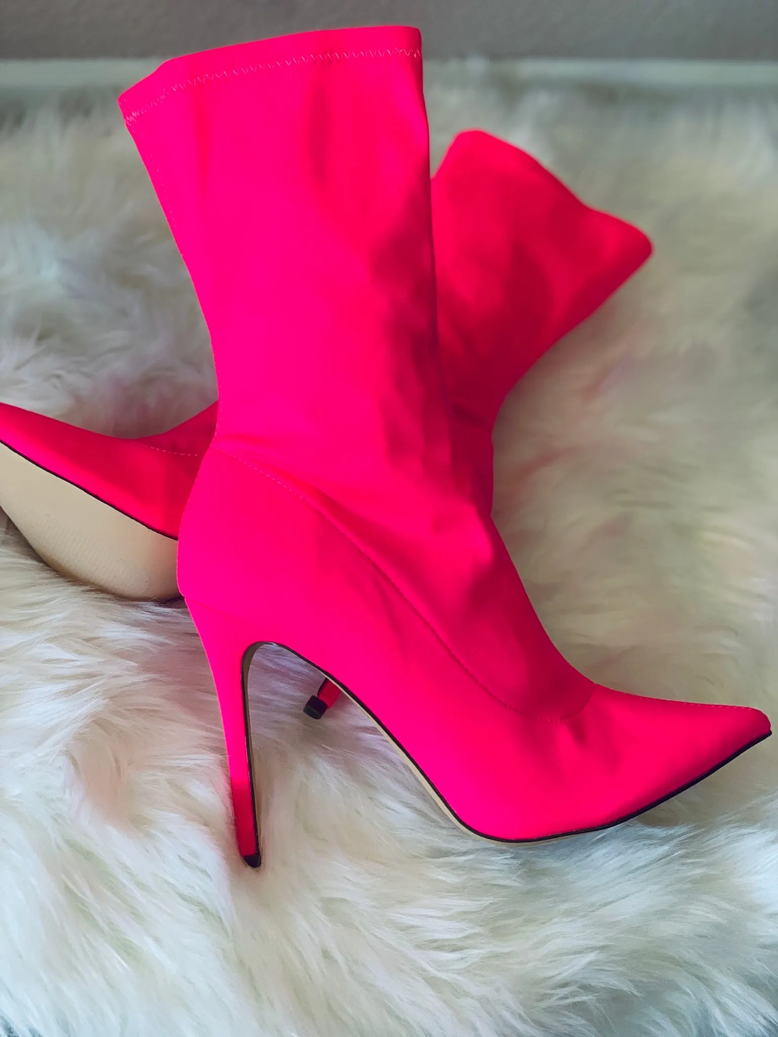 Lively Lola Boots - Pink