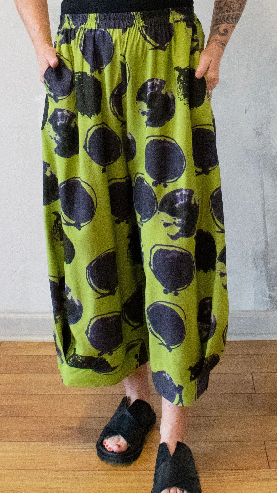 Lolita Pants in Green