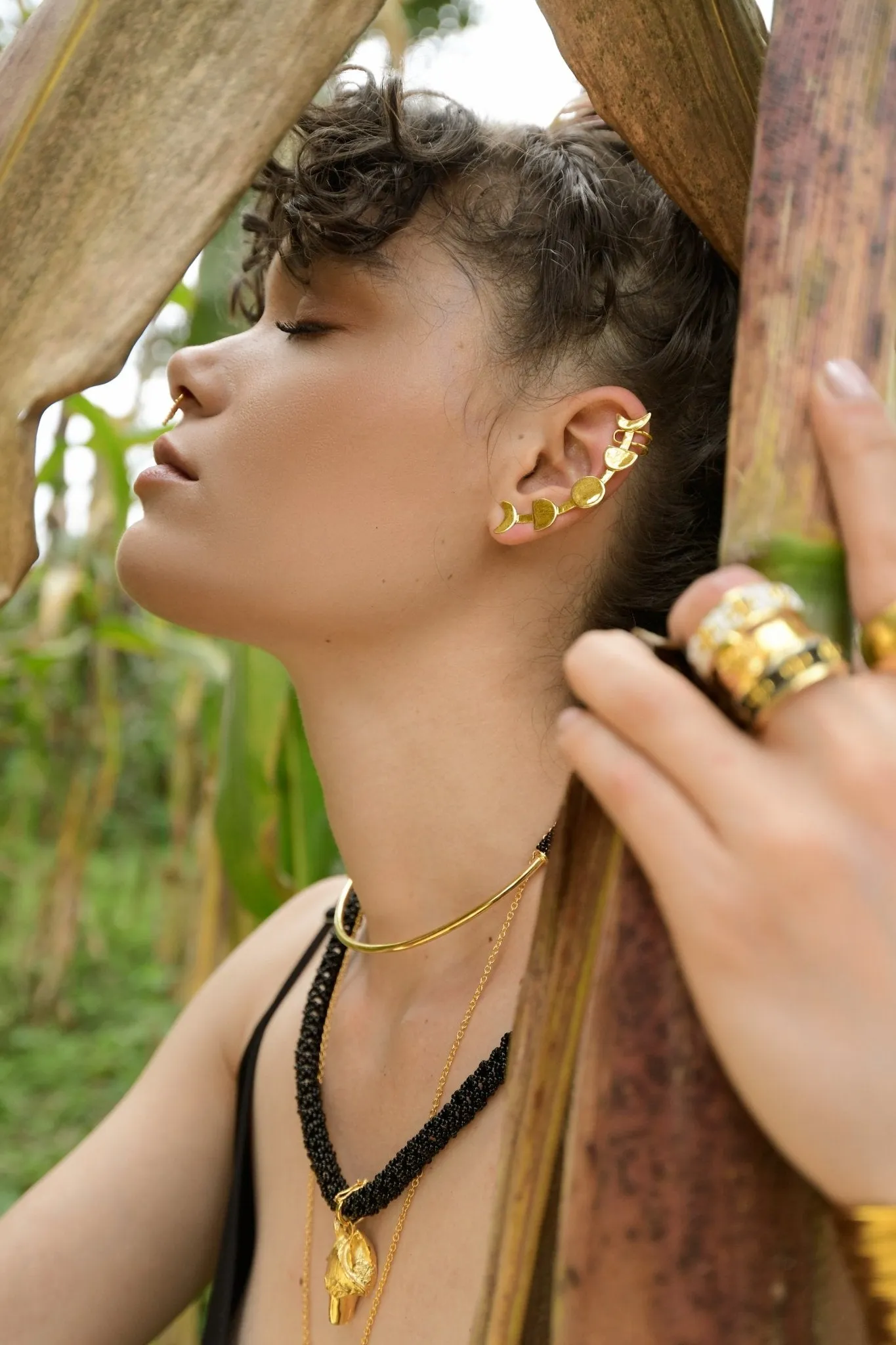 Lunas Gold Ear Cuff
